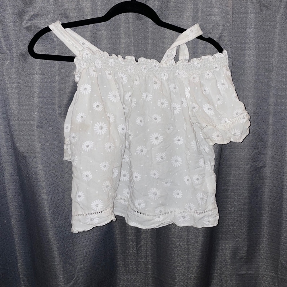 Off the shoulder, White flower shirt